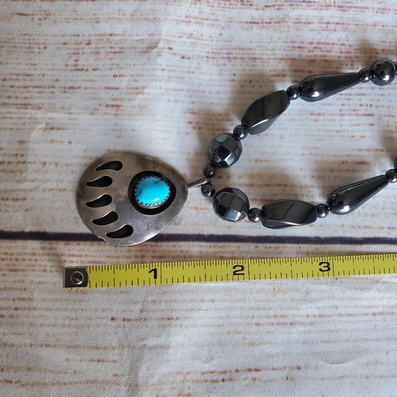 BEAR CLAW NATIVE AMERICAN TURQUOISE NECKLACE - Picture 4 of 11